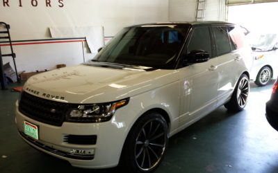 2013 Range Rover HSE Two Tone – Gloss Black Roof